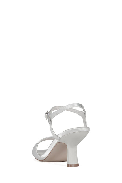 FIORA - White Satin |Jeffrey Campbell