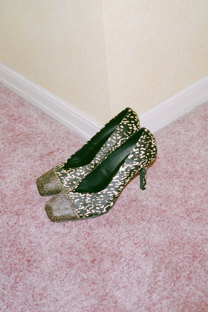 SOUND-F - Black White Hair |Jeffrey Campbell